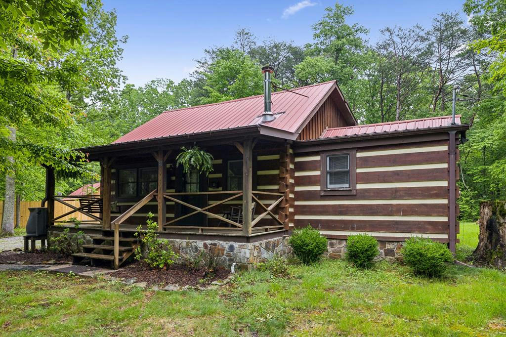 18 EARL PERRITTS PATH, ALTAMONT, TN 37301, photo 1 of 55