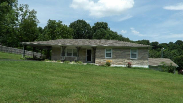 9273 COUNTY HOUSE RD, TOMPKINSVILLE, KY 42167, photo 2 of 62